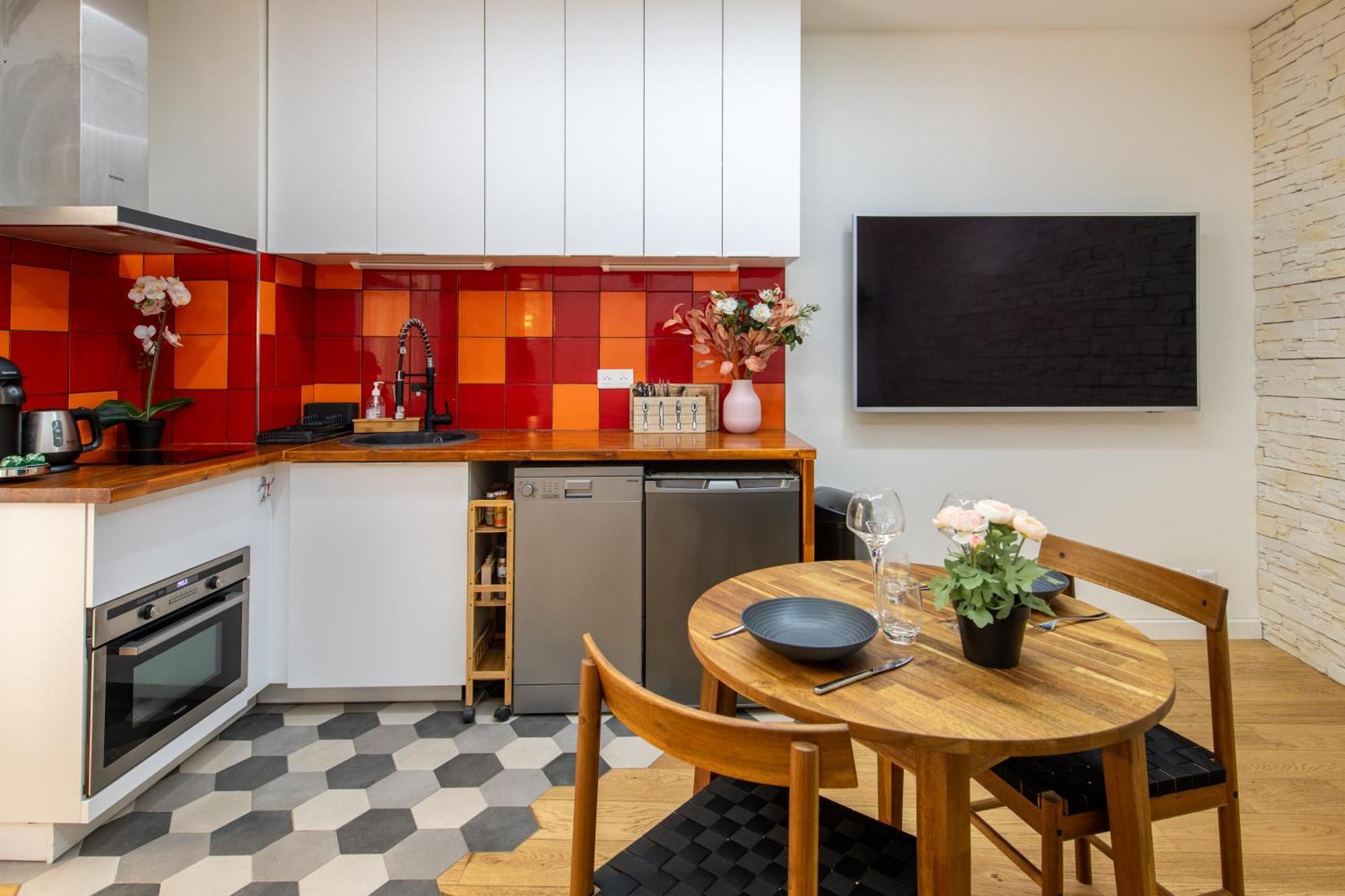 Geranimus M : Heart Of With Patio Appartement